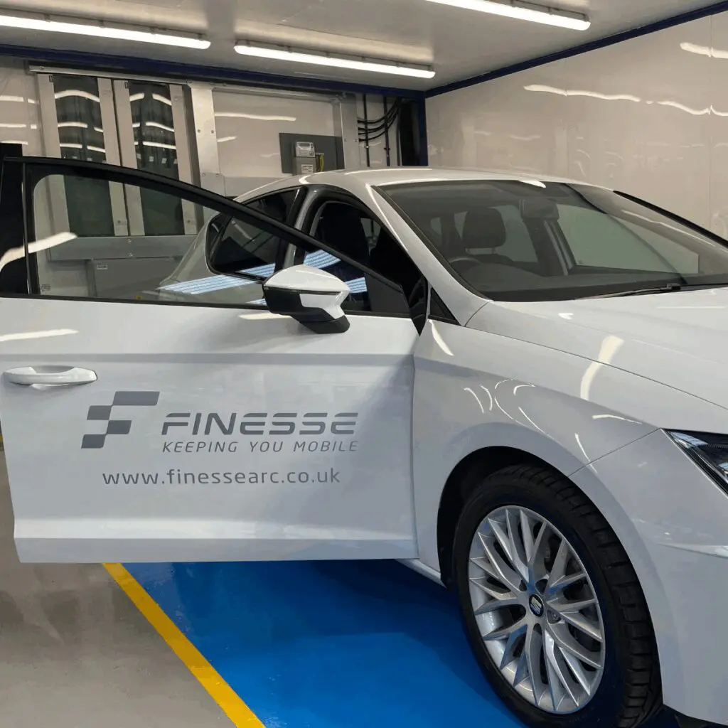 A courtesy cat at Finesse Bracknell accident repair body shop